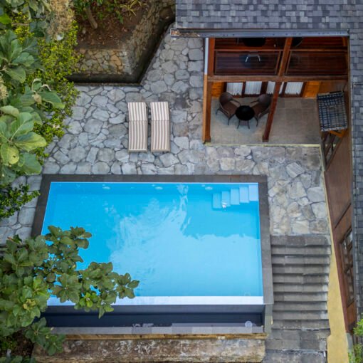IRIS VILLA